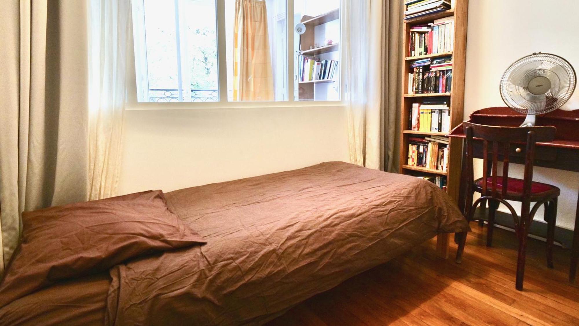 Appartement De Charme De 60 M2 Entre Montmartre Et Batignolles Paris Luaran gambar