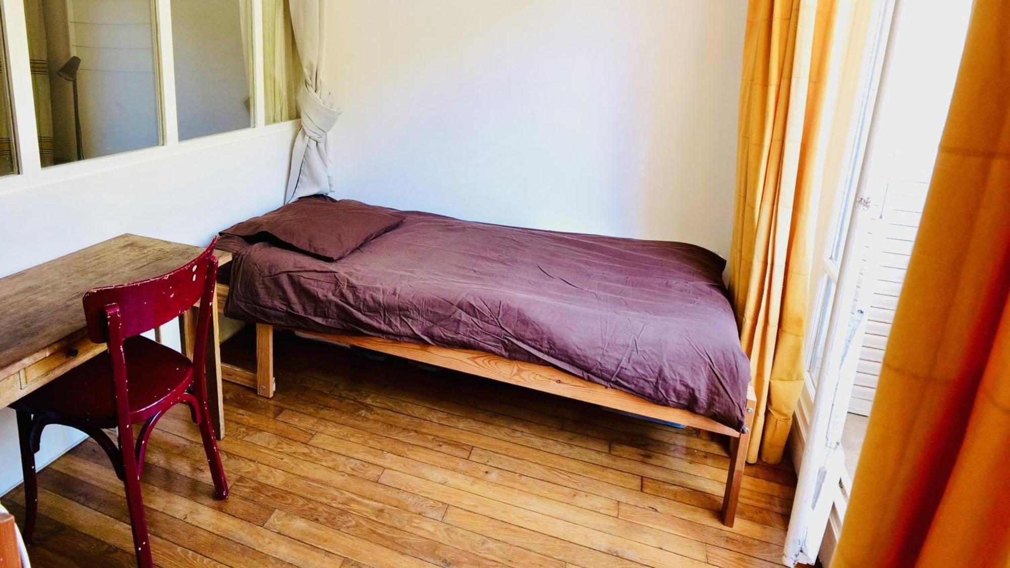 Appartement De Charme De 60 M2 Entre Montmartre Et Batignolles Paris Luaran gambar