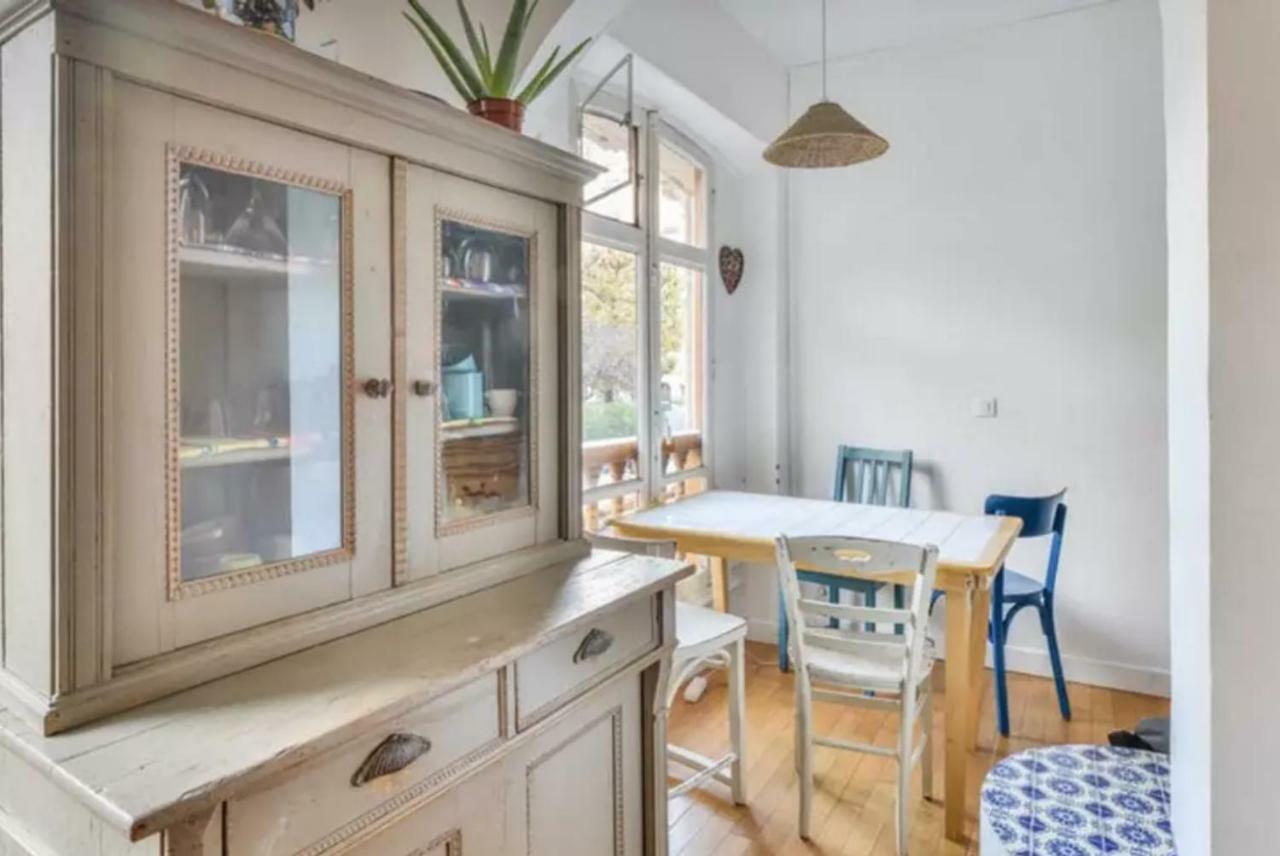 Appartement De Charme De 60 M2 Entre Montmartre Et Batignolles Paris Luaran gambar